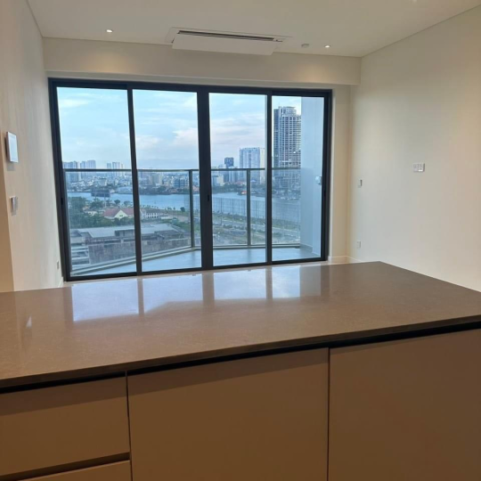 Bán căn hộ 2 phòng ngủ | view Bitexco | 70m2 | giá chỉ 14,333 tỷ!