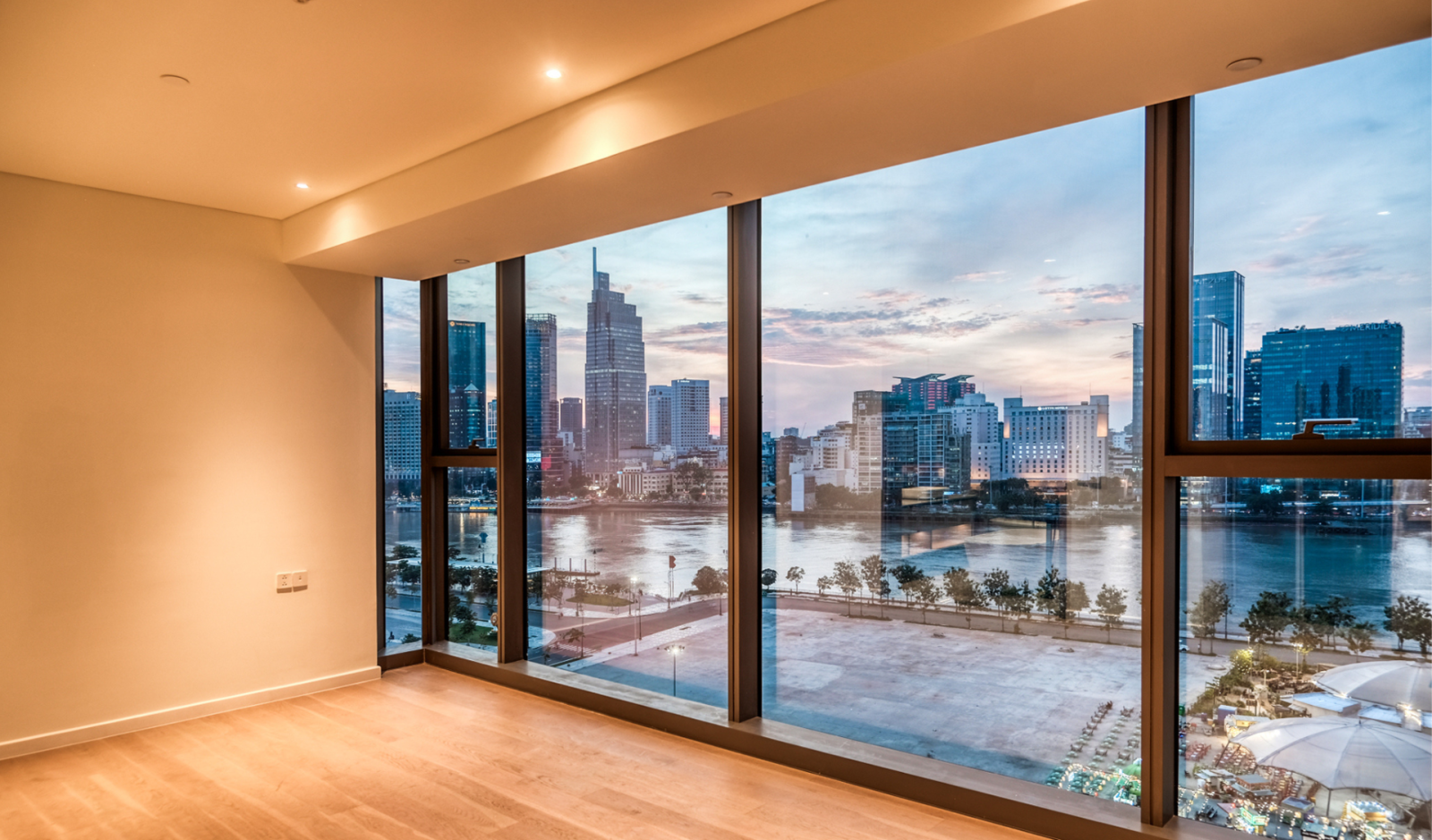 Phòng ngủ master tại 4 phòng ngủ Opera Residence